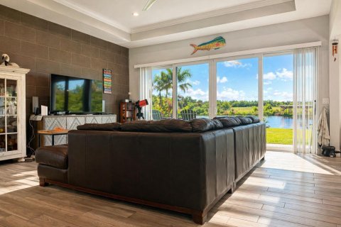 Casa en venta en Okeechobee, Florida, 3 dormitorios, 214.6 m2 № 2177561 - foto 8