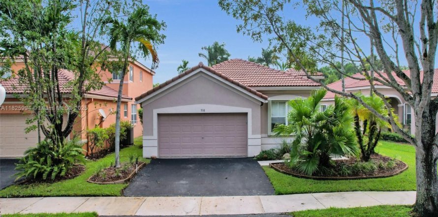 Villa ou maison à Weston, Floride 3 chambres, 154.4 m2 № 1794425
