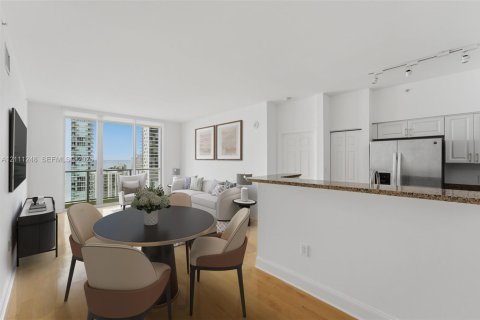 Condominio en venta en Miami, Florida, 2 dormitorios, 105.91 m2 № 2436035 - foto 2