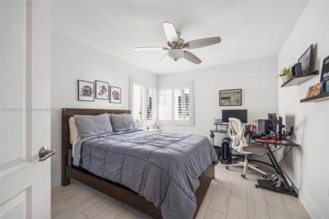 Villa ou maison à vendre à Cutler Bay, Floride: 4 chambres, 189.52 m2 № 1951112 - photo 13