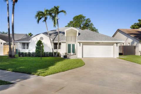 Villa ou maison à vendre à Cutler Bay, Floride: 4 chambres, 189.52 m2 № 1951112 - photo 1
