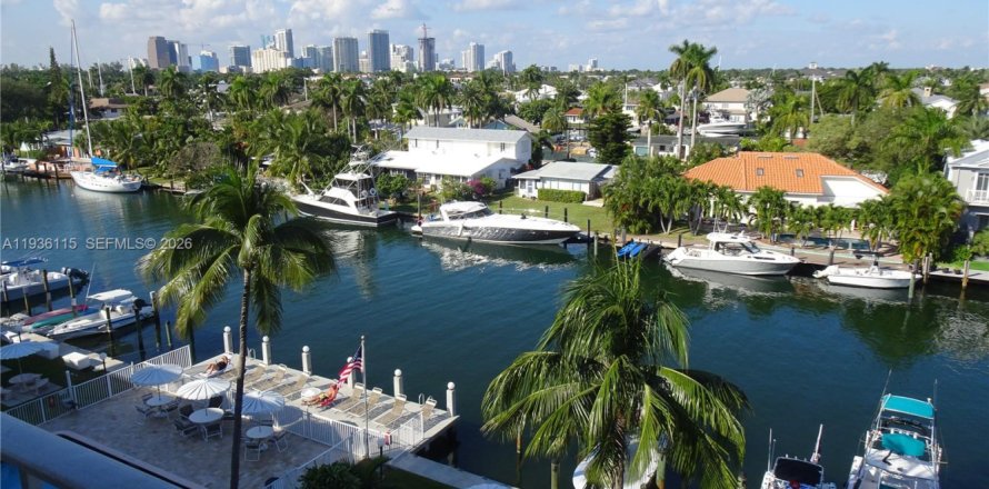 Condo in Fort Lauderdale, Florida, 1 bedroom  № 1998453