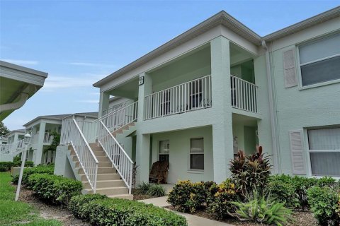 Condominio en North Port, Florida, 2 dormitorios  № 2266382