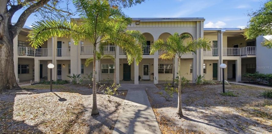 Condo in Tampa, Florida, 1 bedroom № 2201568