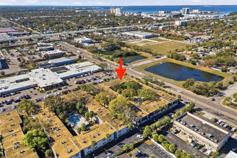 Condo in Tampa, Florida, 1 bedroom № 2201568 - photo 23