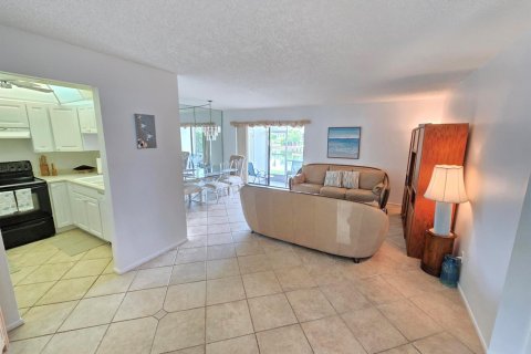 Copropriété à louer à Vero Beach, Floride: 2 chambres, 92.9 m2 № 2278380 - photo 4