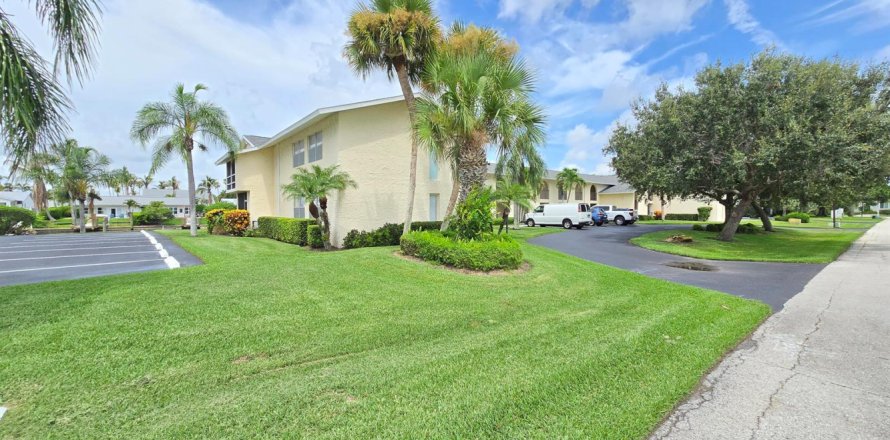 Condo à Vero Beach, Floride, 2 chambres  № 2278380
