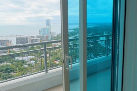 Condo in Miami, Florida, 2 bedrooms  № 2000301 - photo 6