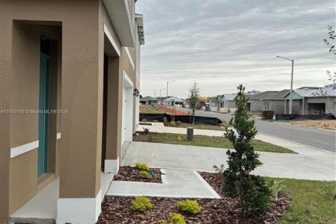 House in Davenport, Florida 3 bedrooms, 150.97 sq.m. № 1574105 - photo 3