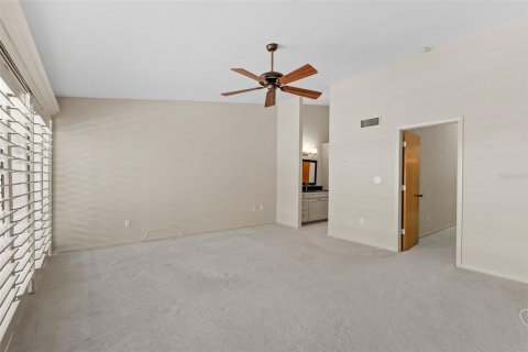 Townhouse in Saint Petersburg, Florida 2 bedrooms, 164.07 sq.m. № 1654323 - photo 17