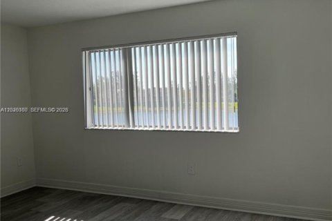 Adosado en alquiler en Fort Lauderdale, Florida, 2 dormitorios, 95.88 m2 № 2077640 - foto 20