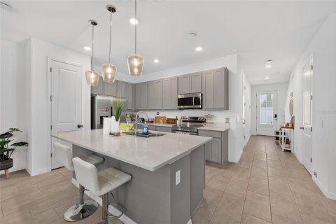 Touwnhouse à vendre à Davenport, Floride: 3 chambres, 150.69 m2 № 2210698 - photo 8