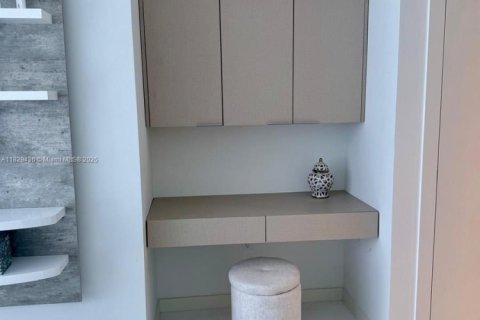 Condominio en venta en Miami, Florida, 2 dormitorios, 133.5 m2 № 1804275 - foto 17
