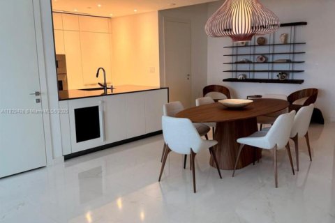 Condominio en venta en Miami, Florida, 2 dormitorios, 133.5 m2 № 1804275 - foto 9