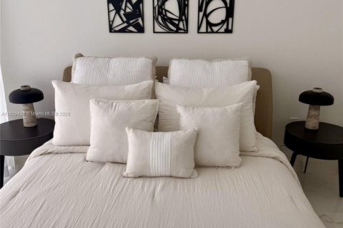 Condominio en venta en Miami, Florida, 2 dormitorios, 133.5 m2 № 1804275 - foto 12
