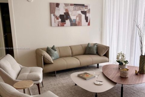 Condominio en venta en Miami, Florida, 2 dormitorios, 133.5 m2 № 1804275 - foto 2