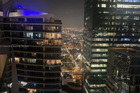 Condominio en venta en Miami, Florida, 2 dormitorios, 133.5 m2 № 1804275 - foto 21