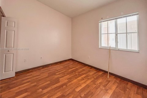 Condominio en venta en Homestead, Florida, 2 dormitorios, 75.72 m2 № 2043898 - foto 12