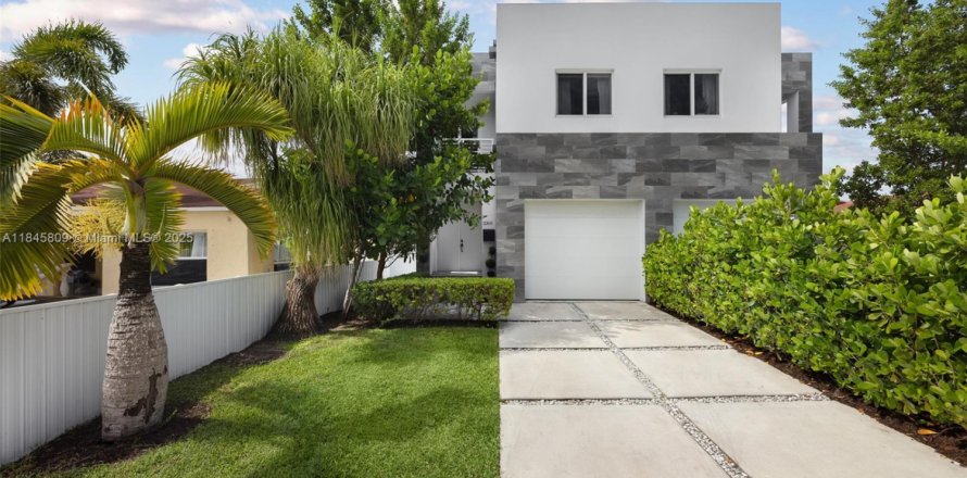 Touwnhouse à Miami, Floride 3 chambres, 190.26 m2 № 1845909