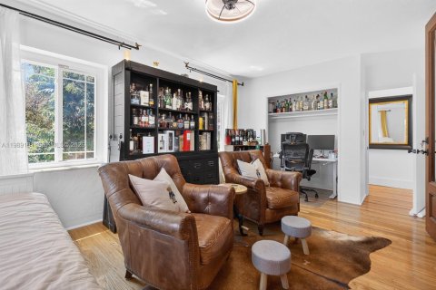 Купить виллу или дом в Майами, Флорида 5 спален, 341.69м2, № 2051564 - фото 26