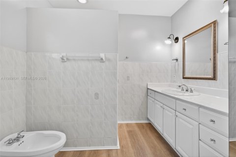 Купить виллу или дом в Майами, Флорида 5 спален, 341.69м2, № 2051564 - фото 17