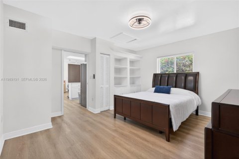 Купить виллу или дом в Майами, Флорида 5 спален, 341.69м2, № 2051564 - фото 15