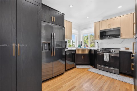 Купить виллу или дом в Майами, Флорида 5 спален, 341.69м2, № 2051564 - фото 27