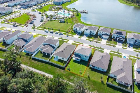Villa ou maison à vendre à Kissimmee, Floride: 5 chambres, 221.66 m2 № 1439285 - photo 3