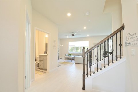 Villa ou maison à vendre à Kissimmee, Floride: 5 chambres, 221.66 m2 № 1439285 - photo 5
