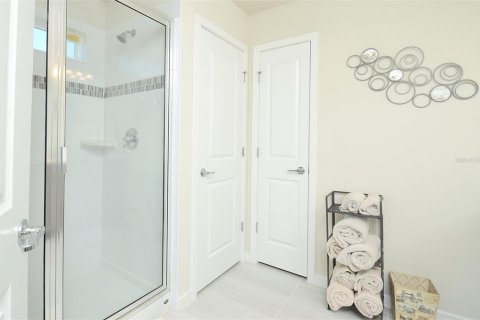 Villa ou maison à vendre à Kissimmee, Floride: 5 chambres, 221.66 m2 № 1439285 - photo 17
