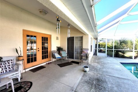 House in Ocala, Florida 3 bedrooms, 199.93 sq.m. № 891066 - photo 14