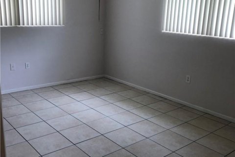Villa ou maison à louer à Plantation, Floride: 3 chambres, 120.03 m2 № 2168250 - photo 7