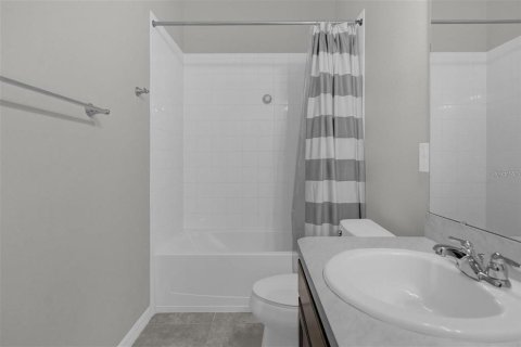 Touwnhouse à louer à Apopka, Floride: 3 chambres, 191.75 m2 № 2413927 - photo 21