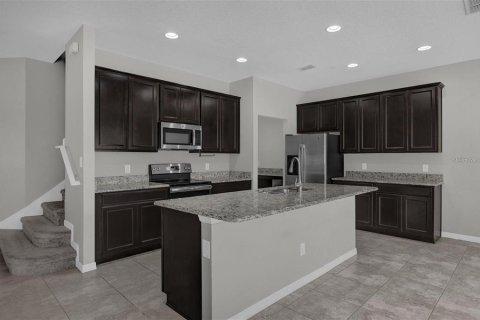 Touwnhouse à louer à Apopka, Floride: 3 chambres, 191.75 m2 № 2413927 - photo 3