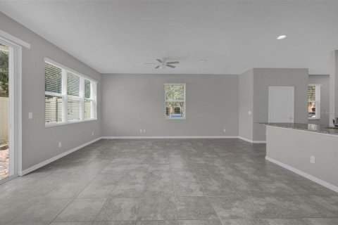 Touwnhouse à louer à Apopka, Floride: 3 chambres, 191.75 m2 № 2413927 - photo 9