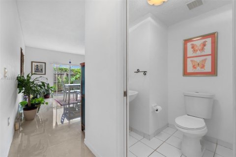 Touwnhouse à louer à Homestead, Floride: 2 chambres, 127.28 m2 № 1818470 - photo 15
