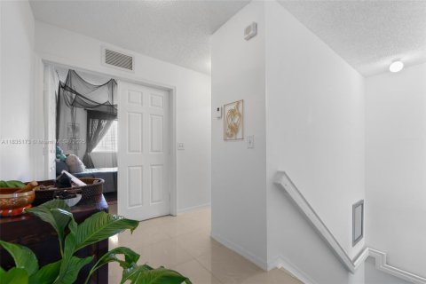 Touwnhouse à louer à Homestead, Floride: 2 chambres, 127.28 m2 № 1818470 - photo 12