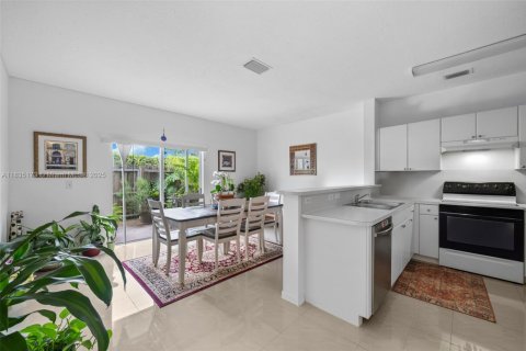 Touwnhouse à louer à Homestead, Floride: 2 chambres, 127.28 m2 № 1818470 - photo 7