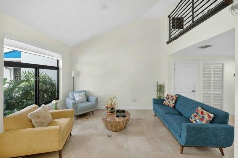 Купить виллу или дом в Майами, Флорида 4 спальни, 366.5м2, № 2049766 - фото 8