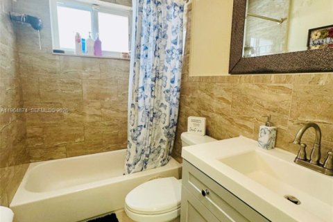 Купить виллу или дом в Хомстед, Флорида 4 спальни, 135.45м2, № 2028013 - фото 21