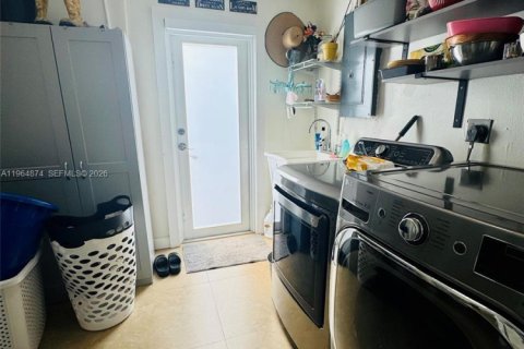 Купить виллу или дом в Хомстед, Флорида 4 спальни, 135.45м2, № 2028013 - фото 28