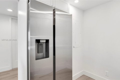 Apartment in Miami, Florida 1 bedroom, 96.25 sq.m. № 2003094 - photo 5