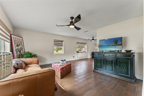 Villa ou maison à vendre à Saint Petersburg, Floride: 3 chambres, 148.83 m2 № 1775575 - photo 11