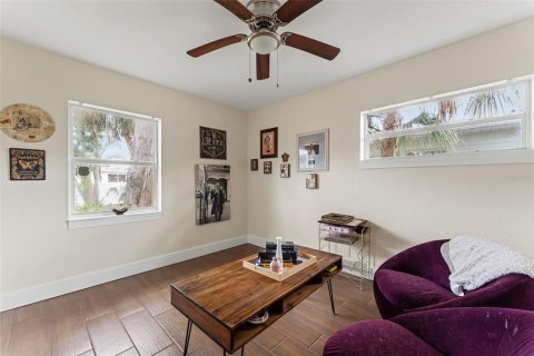 Villa ou maison à vendre à Saint Petersburg, Floride: 3 chambres, 148.83 m2 № 1775575 - photo 20