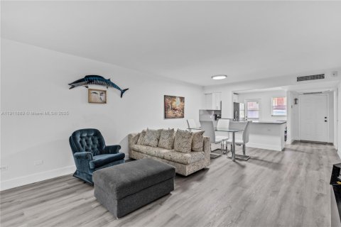 Copropriété à louer à Miami, Floride: 1 chambre, 93.09 m2 № 1966804 - photo 3