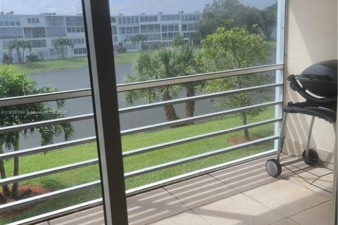 Condominio en venta en Deerfield Beach, Florida, 1 dormitorio, 65.03 m2 № 1823802 - foto 5