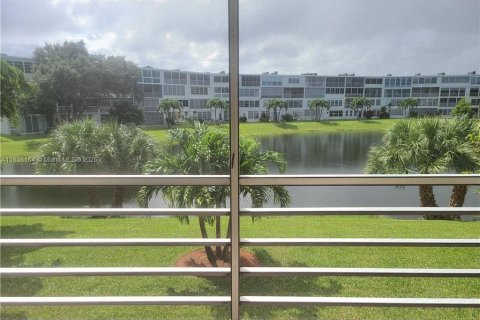 Condominio en venta en Deerfield Beach, Florida, 1 dormitorio, 65.03 m2 № 1823802 - foto 3