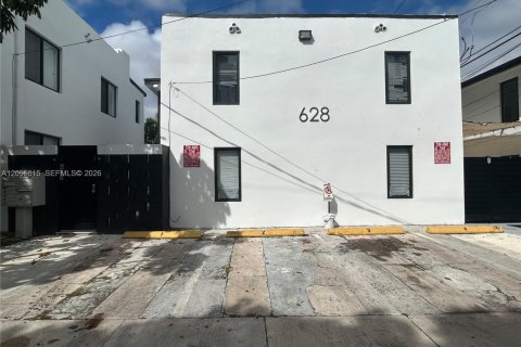 Appartement à louer à Miami, Floride: 2 chambres № 2390384 - photo 2