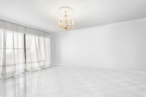 Купить кондоминиум в Авентура, Флорида 2 спальни, 219.25м2, № 1841185 - фото 20