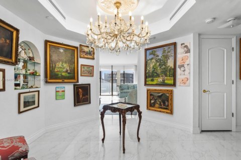 Купить кондоминиум в Авентура, Флорида 2 спальни, 219.25м2, № 1841185 - фото 15